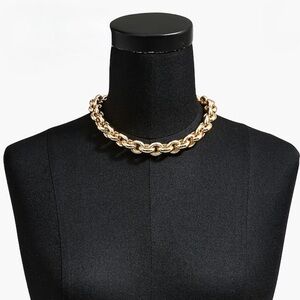 NWT J.Crew Chunky Link Statement Necklace Gold Tone